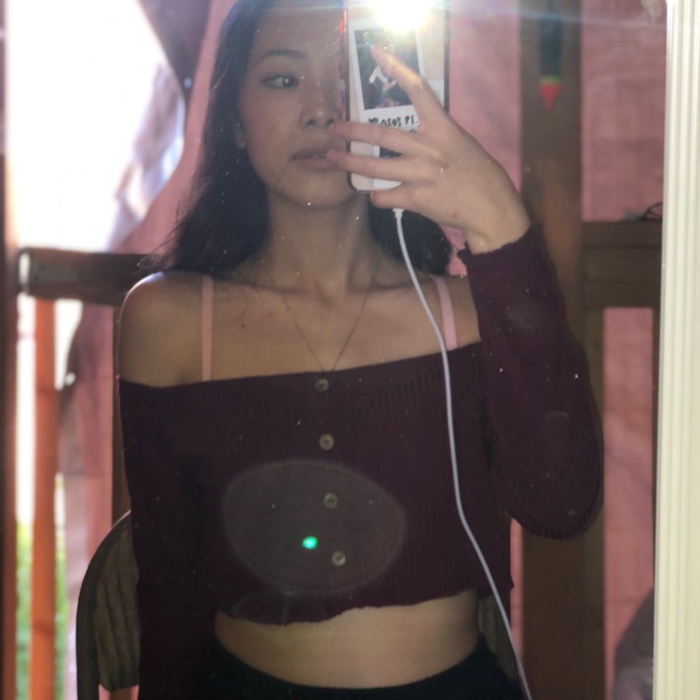 Shoulder off crop top